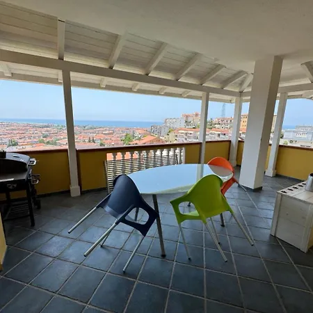 B&B Il Belvedere 스칼레아